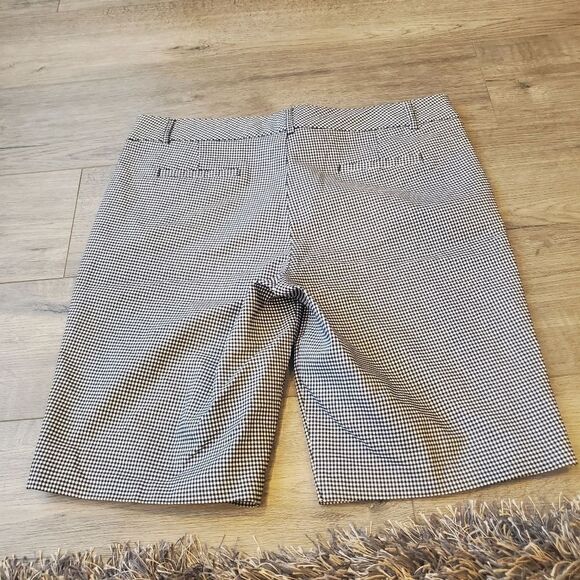Womens Dress Shorts 14  - Picture 2 of 3